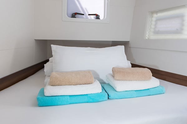 MONARCH 2020 (air condition, generator)