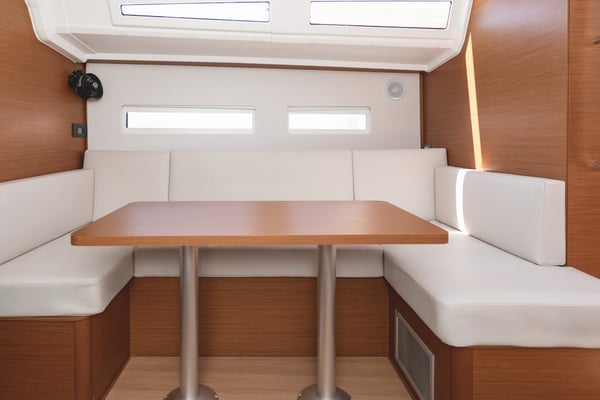 OLIVER new 2025 (air condition, solar panels)