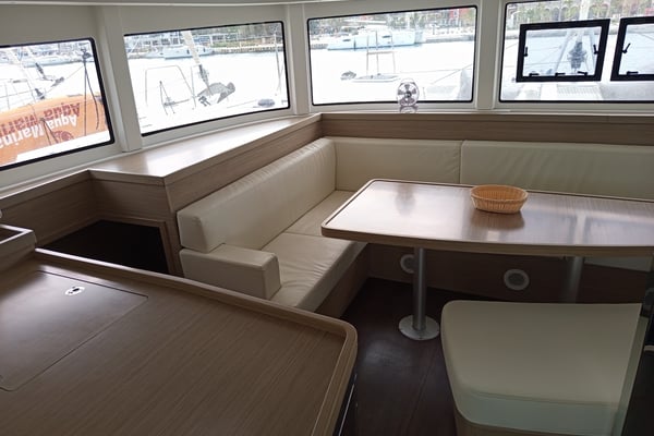 ZAHIRA - GEN/AC+WATERMAKER