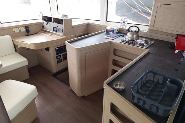 ZAHIRA - GEN/AC+WATERMAKER