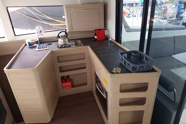 ZAHIRA - GEN/AC+WATERMAKER