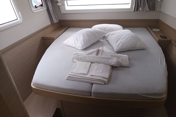 ZAHIRA - GEN/AC+WATERMAKER