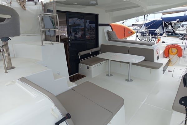 ZAHIRA - GEN/AC+WATERMAKER