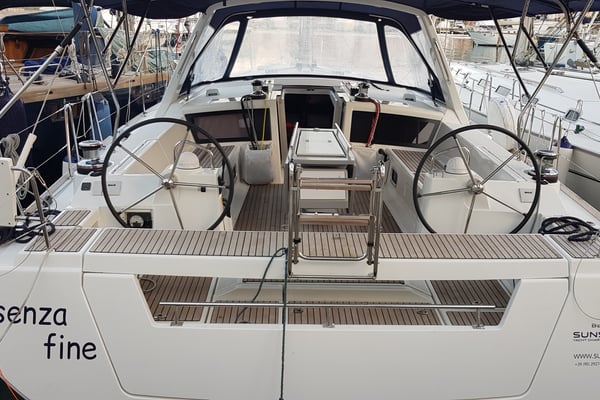 Senza Fine  ( A/C and Generator )