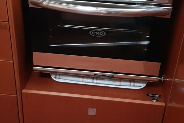 Senza Fine  ( A/C and Generator )