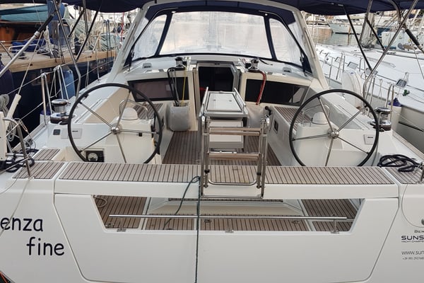 Senza Fine  ( A/C and Generator )