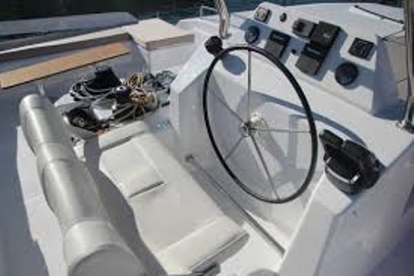 Paris (Dufour Catamaran 48)