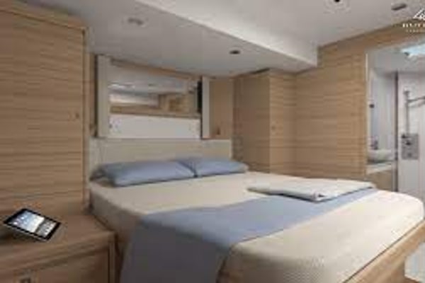 Paris (Dufour Catamaran 48)