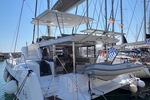 Star Velvet (A/C, Generator, Water Maker, dishwasher)