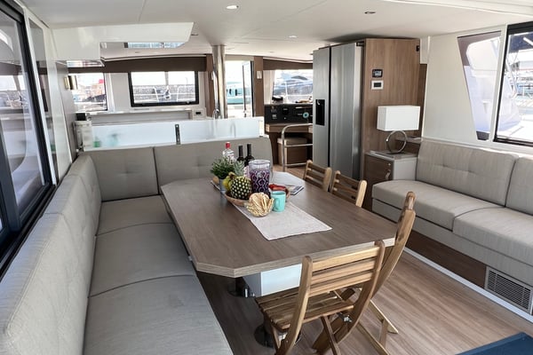 Star Velvet (A/C, Generator, Water Maker, dishwasher)