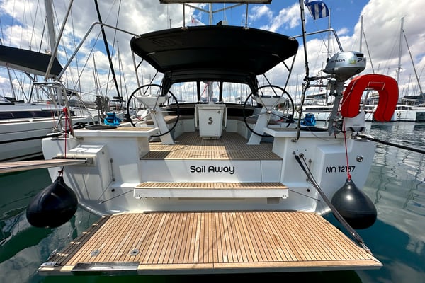 Sail Away (Refit 2025 - A/C - Electric Heads)