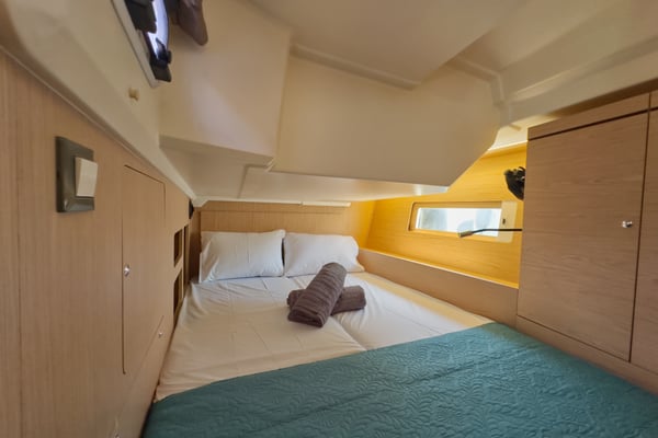 Sail Away (Refit 2025 - A/C - Electric Heads)