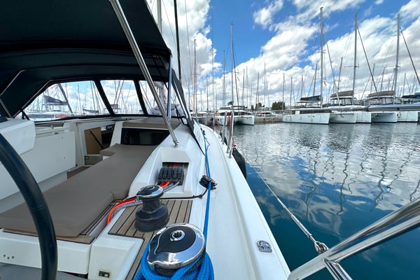 Sail Away (Refit 2025 - A/C - Electric Heads)