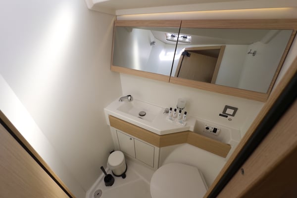 Sail Away (Refit 2025 - A/C - Electric Heads)