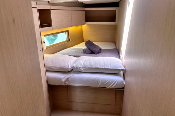 Capriccio (Refit 2025 - A/C - Generator - Electric Heads)