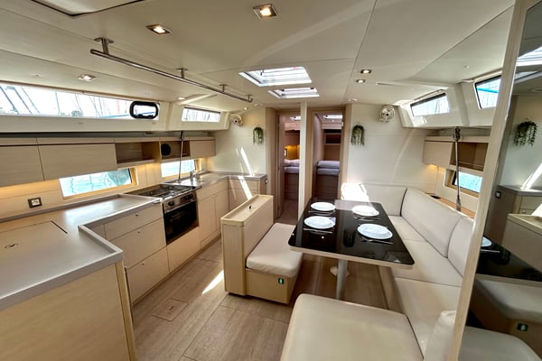 Capriccio (Refit 2025 - A/C - Generator - Electric Heads)