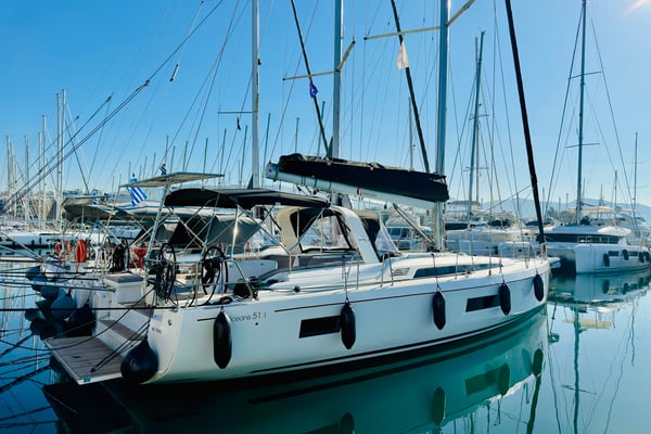 Barracuda (Refit 2026 - A/C - Generator - Electric Heads - 12 Pax)