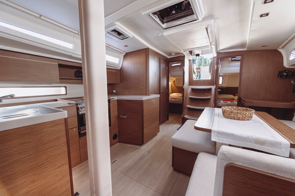 Miro 2022 ( Beneteau Oceanis 40.1 ft)