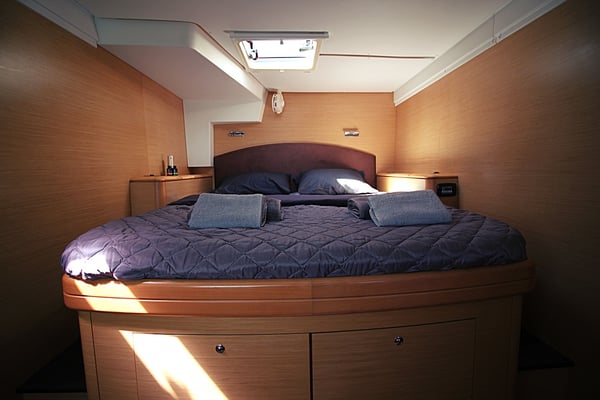 Casino Royale - (A/C - Generator - Refit 2021)