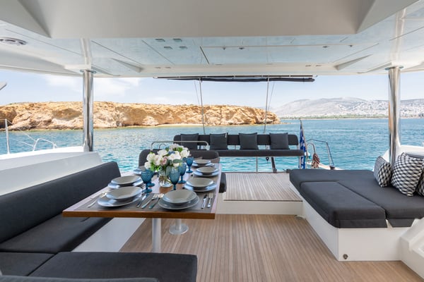 Royal Hearts (A/C - Generator - Refit 2024)