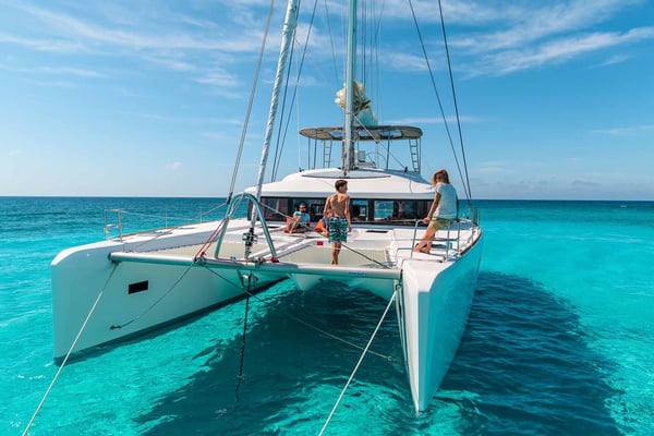 Queen of Hearts (A/C - Generator - Refit 2022)