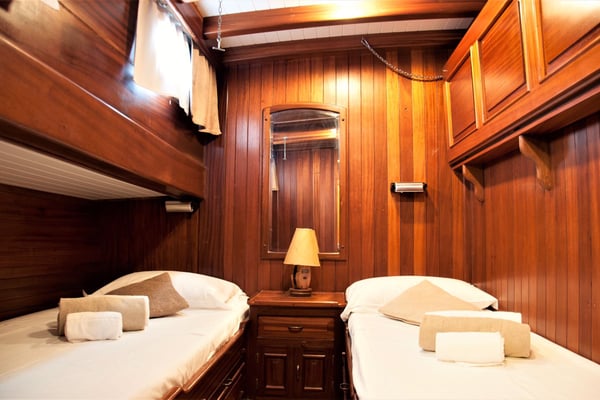 Aeolian Island Cabin 5