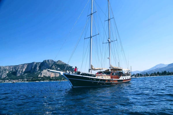 Aeolian Island Cabin 1