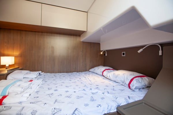 Aft Cabin (port side)