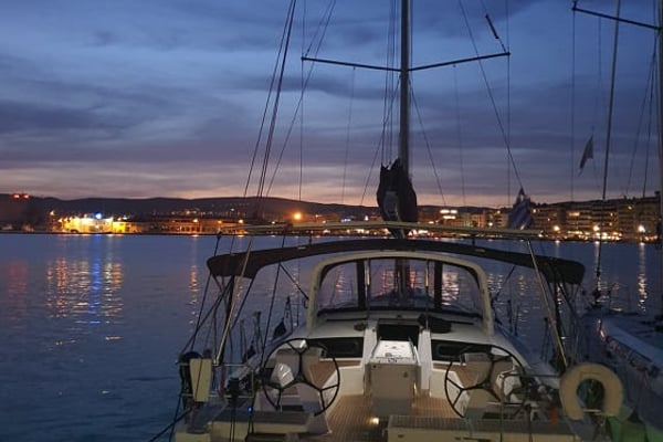 Anemos (A/C , Generator 8kVA, Solar Panels, Bow Thruster, BBQ)