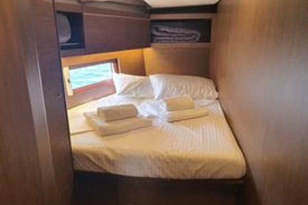 Anemos (A/C , Generator 8kVA, Solar Panels, Bow Thruster, BBQ)