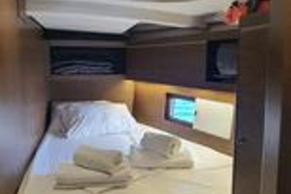 Anemos (A/C , Generator 8kVA, Solar Panels, Bow Thruster, BBQ)