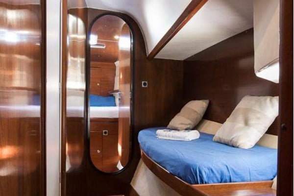 Hyera ( AC / WATER MAKER )