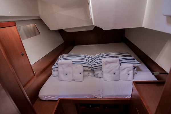 Nabucco: Forward Cabin #2 (Cabin Charter - 2 pax) Fully Crewed, ALL EXPENSES