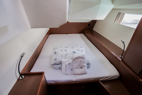 Nabucco: Aft cabin #2 (Cabin charter - 2 pax) Fully Crewed, ALL EXPENSES