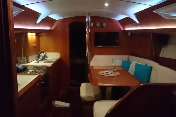 Pythagoras (electric head, wind generator)