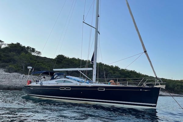 Olivia Adriatica - Enthusiast Owned Yacht