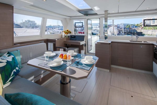 Moorings 4200/3 Club