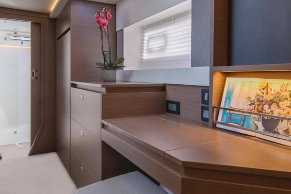 Moorings 4200/3/3 Exclusive