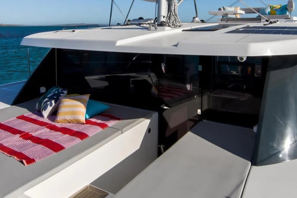 Moorings 4200/3 Exclusive Plus