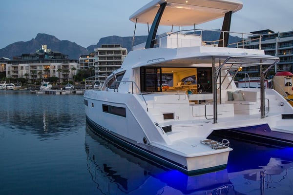 Moorings 433 PC Club