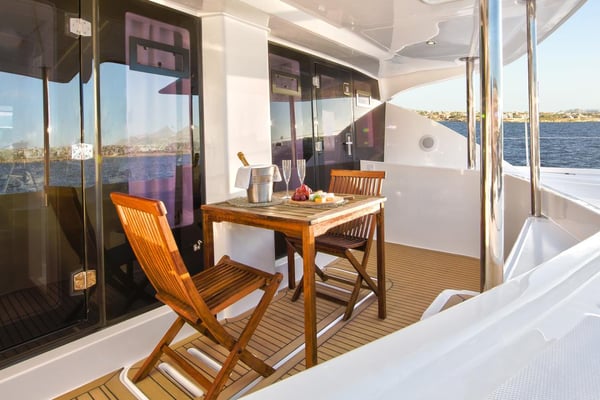 Moorings 5800 Crewed