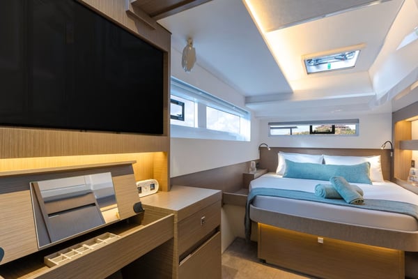 Moorings 5200 Exclusive Plus