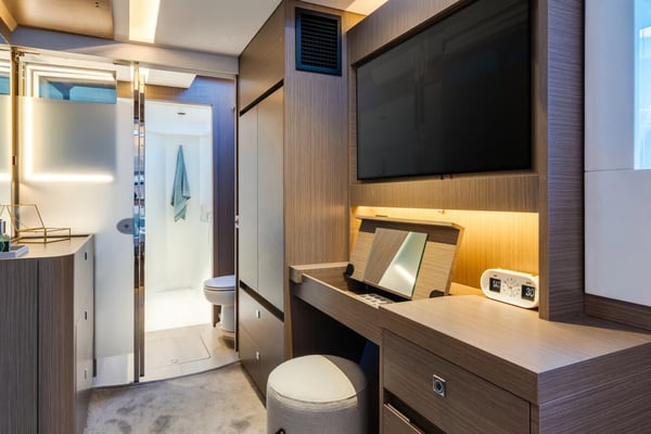 Moorings 5200 Exclusive Plus