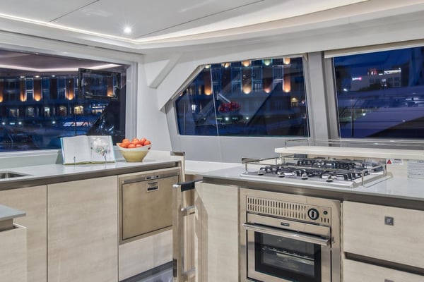 Moorings 5000-5 Crewed