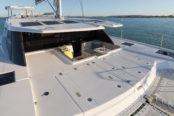 Moorings 5000-5 Crewed