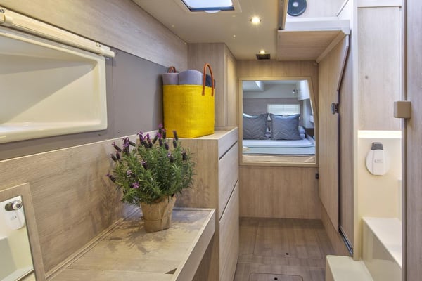 Moorings 433 PC Club