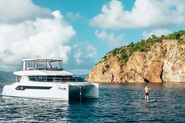 Moorings 534 PC Crewed