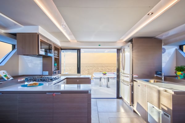 Moorings 534 PC Crewed