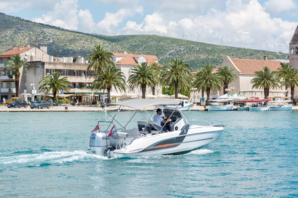 Beneteau Flyer 6 Space Deck