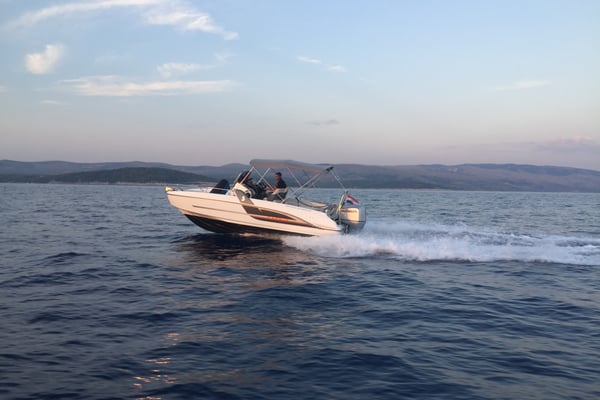 Beneteau Flyer 6 Space Deck